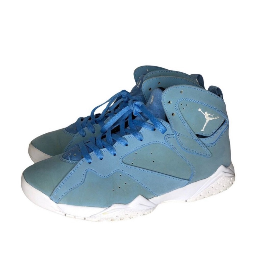 Size 11 - Jordan 7 Retro Pantone 2017